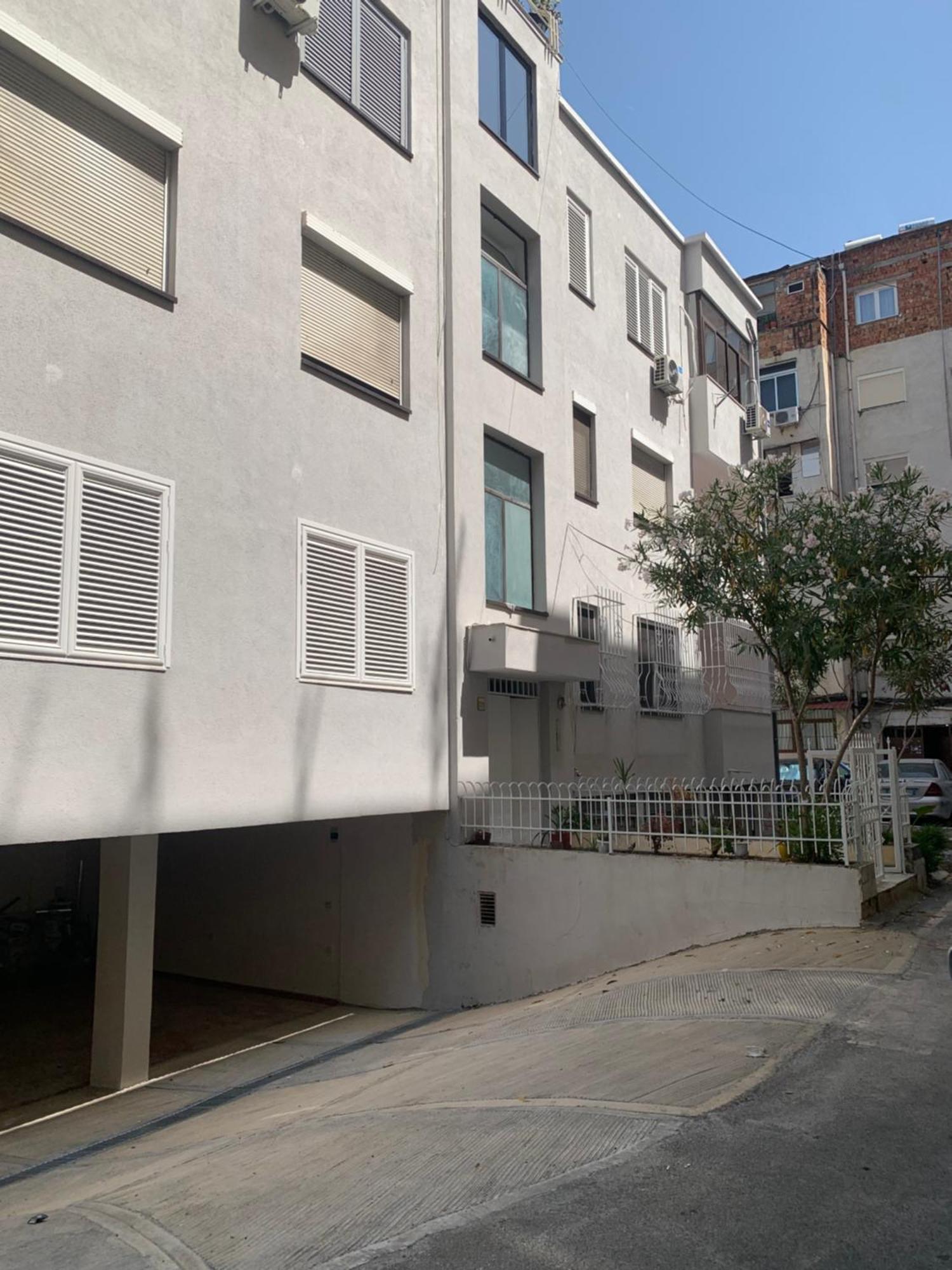 Nazari Apartment 1 Tirana Exterior photo